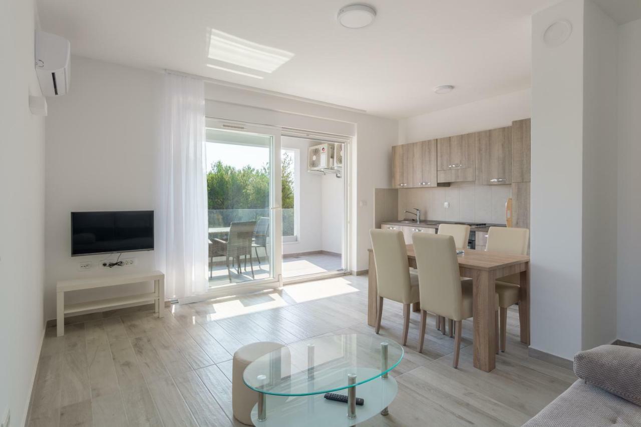 דירות ביבינייה Apartmanska Kuca Luna מראה חיצוני תמונה