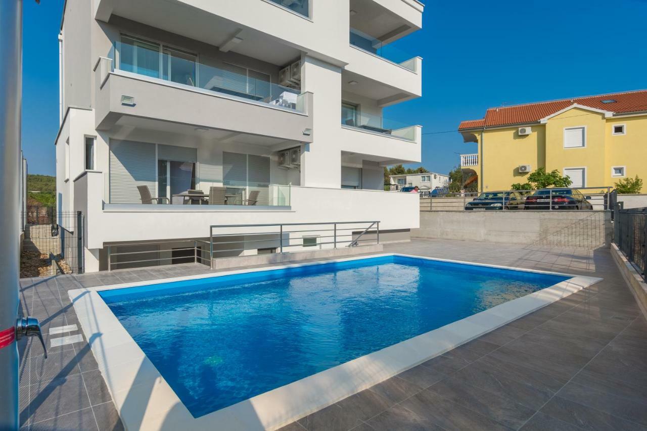 דירות ביבינייה Apartmanska Kuca Luna מראה חיצוני תמונה